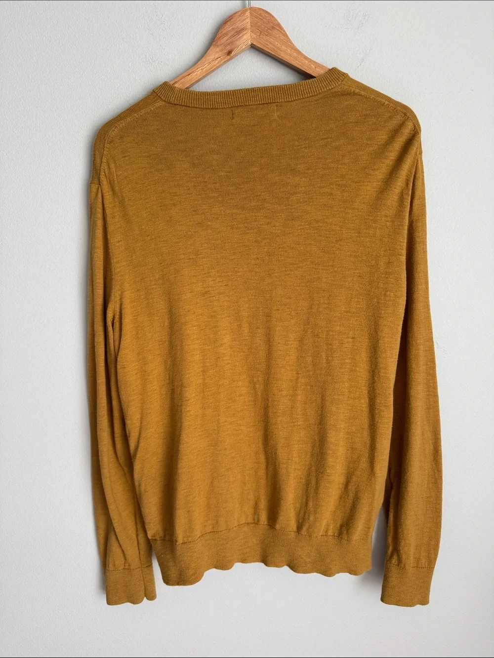 Banana Republic Men’s Organic Cotton Crewneck Sweater Mustard Gold Size L